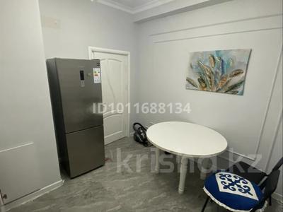 1-комнатная квартира · 50 м² · 1/3 этаж, Батырбекова 4/3 — Сзади Халык маркет за 15 000 〒 в Туркестане