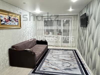 2-комнатная квартира · 44 м² · 3/5 этаж, Пришахтинск, 21й микрорайон 8 за 130 000 ₸ в Караганде, Алихана Бокейханова р-н