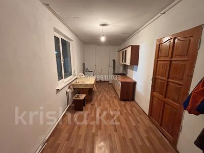 Отдельный дом · 2 комнаты · 11.5 м², мкр Рембаза, Оразбаева 1 за 65 000 〒 в Атырау