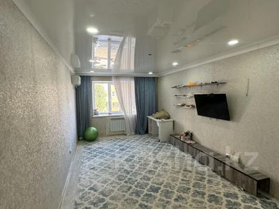2-бөлмелі пәтер · 63 м² · 2/5 қабат, Алтын орда ш/а. 338А, бағасы: 21.5 млн ₸ в Актобе, мкр. Алтын орда