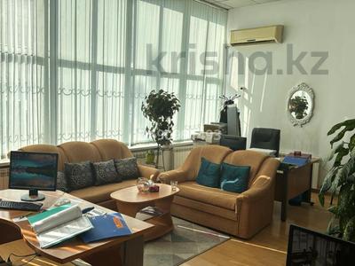 Еркін, кеңселер, дүкендер мен бутиктер, сұлулық салондары · 282 м², бағасы: 250 млн ₸ в Алматы, Бостандыкский р-н