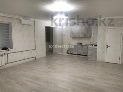 2-комнатная квартира · 70 м² · 5/6 этаж, 39-й мкр, 39-ш/а. 4 за 130 000 ₸ в Актау