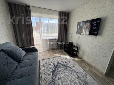 1-комнатная квартира · 35 м² · 2/5 этаж, Просп. Нурсултана Назарбаева 5 за 13 000 ₸ в Усть-Каменогорске, Ульбинский
