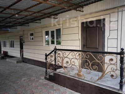 Отдельный дом · 7 комнат · 188.3 м² · 12 сот., Рысбек Батыр 10 за 30 млн ₸ в Сарыкемере