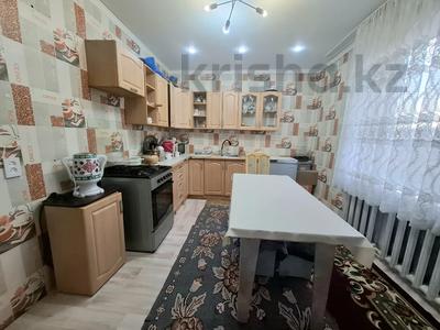 Отдельный дом · 3 комнаты · 110 м² · 8 сот., Каменьщиков — 9а микрорайон за 32 млн 〒 в Темиртау