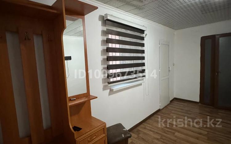 Отдельный дом · 8 комнат · 220 м² · 12 сот., М.Ауэзова 18 — Район автостанции, заезд со стороны кафе жерұйық за 42 млн ₸ в Сарыагаш — фото 2
