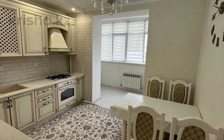 2-комнатная квартира · 73 м² · 3/5 этаж, 32Б мкр 22 за 250 000 ₸ в Актау — фото 2
