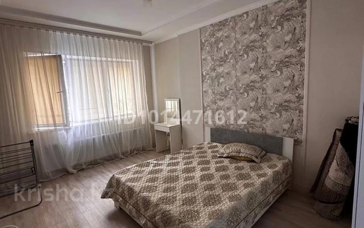3 бөлме · 78 м², Кабанбай батыра 316, бағасы: 80 000 ₸ в Алматы, Алмалинский р-н — фото 2