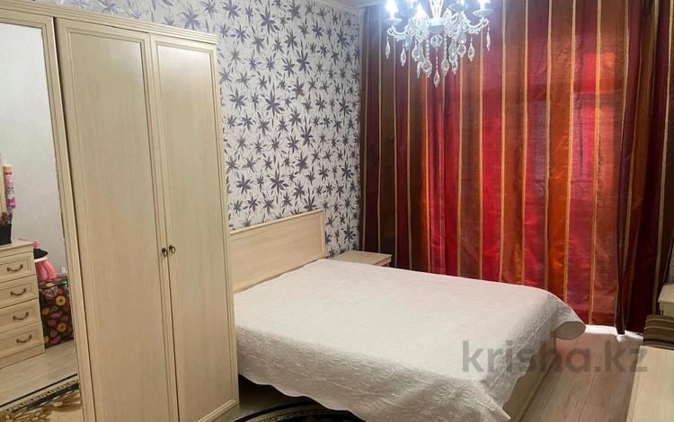 2-комнатная квартира · 65 м² · 5/10 этаж, Куаныша Толеметова за 200 000 ₸ в Шымкенте, Абайский р-н — фото 2