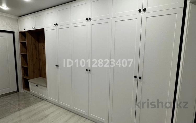 4-бөлмелі пәтер · 77.2 м² · 2/9 қабат, 6 микрорайон 86, бағасы: 23 млн ₸ в Степногорске — фото 2