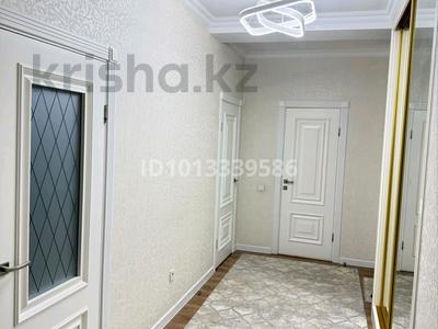 3-бөлмелі пәтер · 100 м² · 7/10 қабат, мкр Аксай-4, бағасы: 400 000 ₸ в Алматы, Ауэзовский р-н