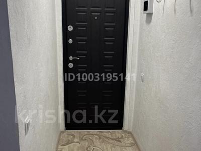 1-комнатная квартира · 30.2 м² · 1/5 этаж, Майкудук, 19й микрорайон 40 за 13 млн 〒 в Караганде, Алихана Бокейханова р-н