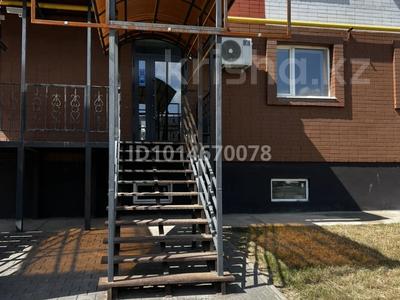 Еркін · 95 м², бағасы: 400 000 ₸ в Актобе, мкр. Алтын орда