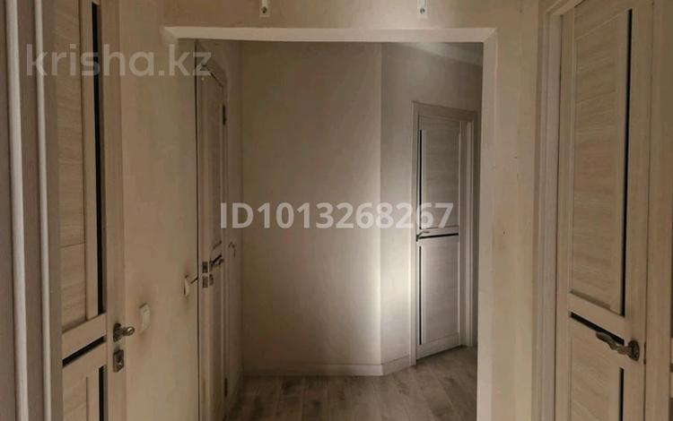 3-бөлмелі пәтер · 101 м² · 6/9 қабат, Ружейникова 14, бағасы: 40 млн ₸ в Уральске — фото 3