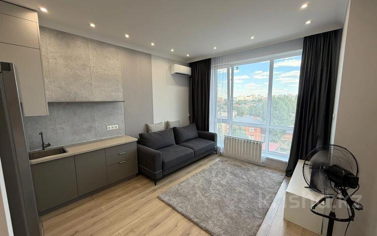 2-комнатная квартира · 43 м² · 6/9 этаж, Кайым Мухамедханов за 350 000 ₸ в Астане, Нура р-н — фото 2