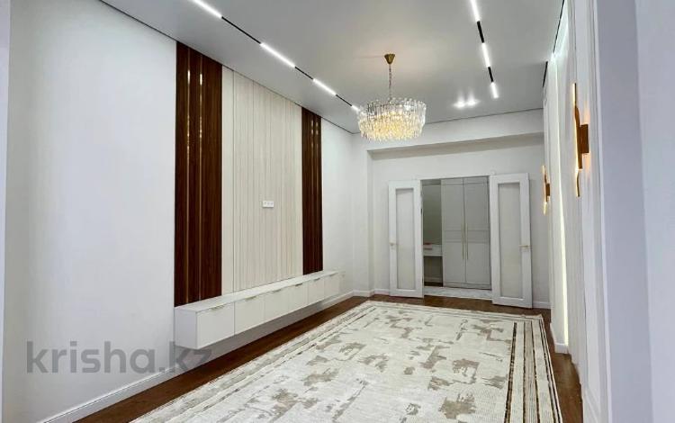 2-бөлмелі пәтер · 80 м² · 8/9 қабат, 16-й мкр 14, бағасы: 29.7 млн ₸ в Актау — фото 9