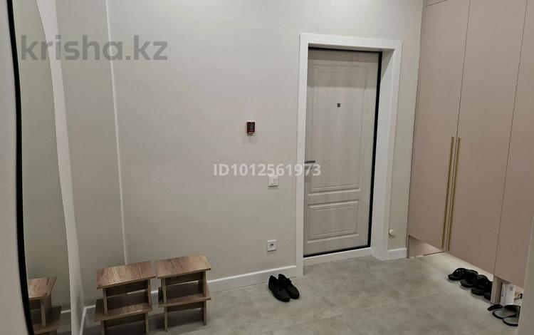 2-бөлмелі пәтер · 90 м² · 9/18 қабат, Туркестан 2, бағасы: 56 млн ₸ в Астане, Есильский р-н — фото 2