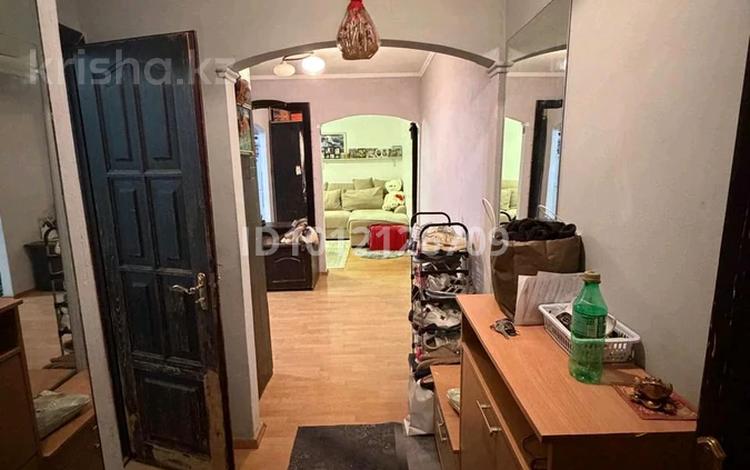 2-бөлмелі пәтер · 65.9 м² · 5/5 қабат, радостовца 34 — карасай батыра, бағасы: 45 млн ₸ в Алматы, Алмалинский р-н — фото 2