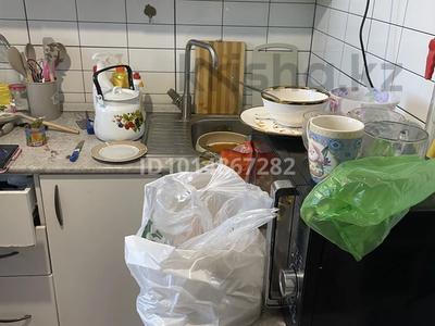 2-бөлмелі пәтер · 65 м² · 4/5 қабат, Республика дангылы 19Б — Рахат аялдамасы детс. стоматология жаны, бағасы: 200 000 ₸ в Шымкенте, Аль-Фарабийский р-н