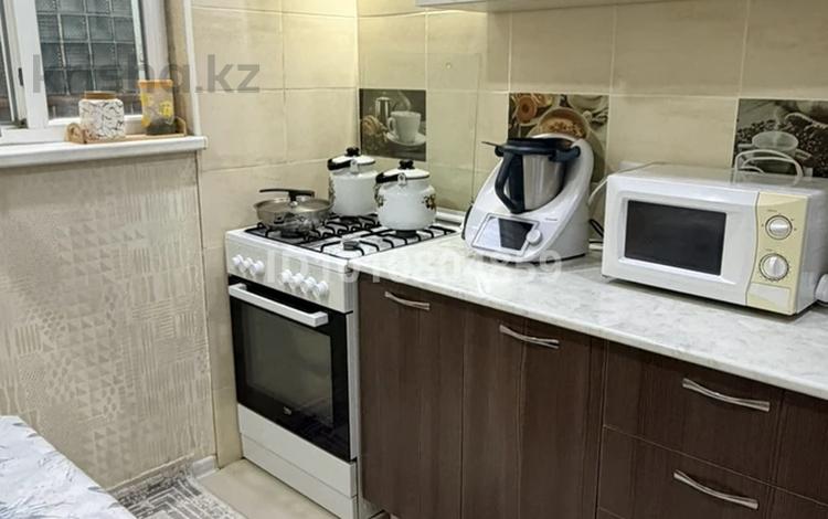 3-комнатная квартира · 64 м² · 4/4 этаж, Мкр Оркен 25 за 18 млн ₸ в Жанаозен — фото 2