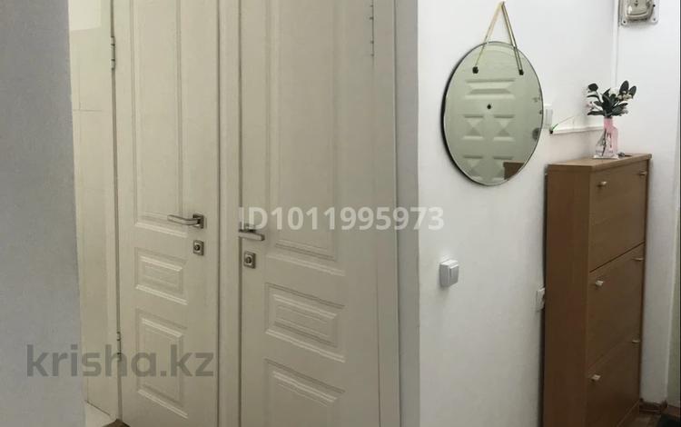 3-комнатная квартира · 60 м² · 3/5 этаж, 5 мкр 23 за 19 млн ₸ в Атырау, мкр Привокзальный-5 — фото 2