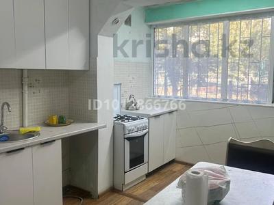2-бөлмелі пәтер · 50 м² · 1/5 қабат, 17-й микрорайон, 17-й микрорайон — Аллея, бағасы: 140 000 ₸ в Шымкенте, Аль-Фарабийский р-н
