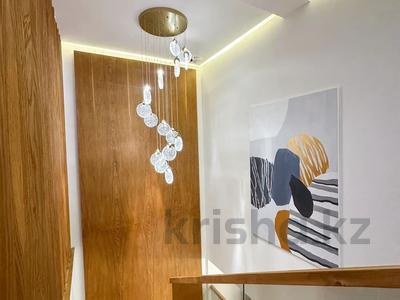 4-комнатная квартира · 240 м² · 2/2 этаж, Туран 59 — Улы Дала за 235 млн 〒 в Астане, Есильский р-н