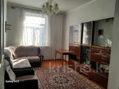 2-комнатная квартира, 57 м², 3/3 этаж помесячно, Кабанбай батыра за 100 000 〒 в Талдыкоргане