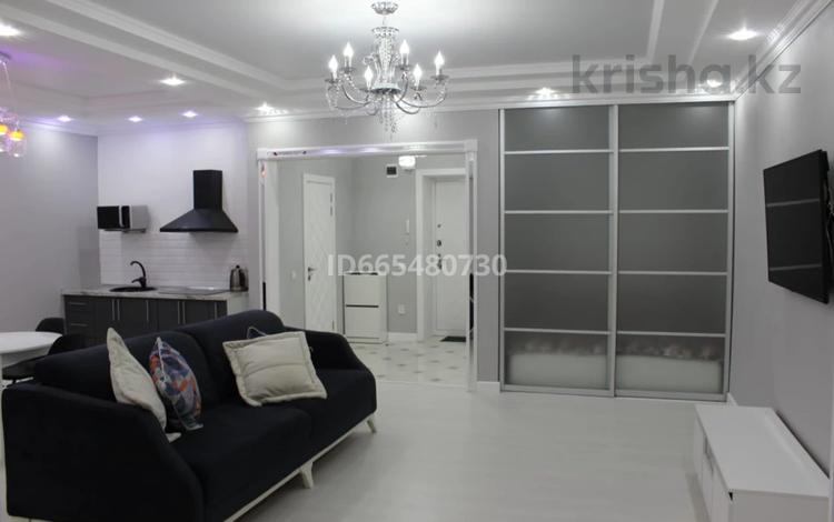 1-комнатная квартира · 50 м² · 1/10 этаж, Абубакира Кердери 120 за 25 млн ₸ в Уральске — фото 2