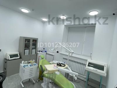 Медцентры и аптеки · 90 м² за 800 000 ₸ в Астане, Сарайшык р-н