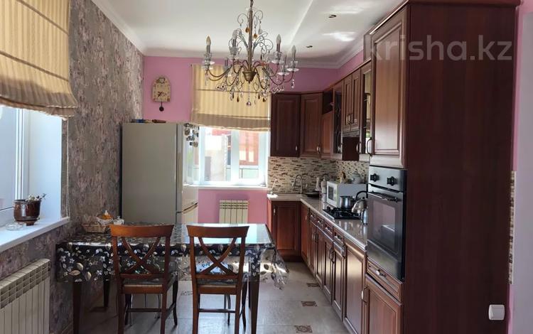 Жеке үй · 6 бөлме · 300 м² · 10 жүзд., Солнечная 53 — Набережная, бағасы: 50 млн ₸ в  — фото 12