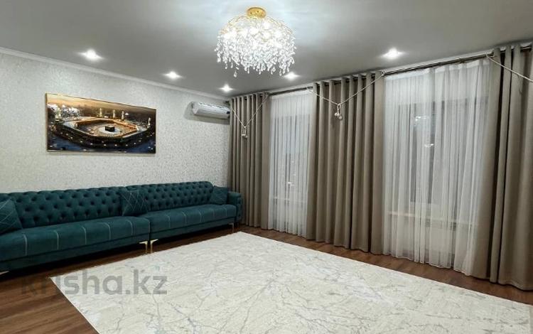 3-комнатная квартира · 102.6 м² · 8/8 этаж, Санкибай Батыра за 40.5 млн ₸ в Актобе — фото 2