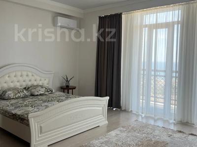 3-комнатная квартира · 90 м² · 17 этаж, 17-й мкр, ​17-й микрорайон 6 за 20 000 〒 в Актау