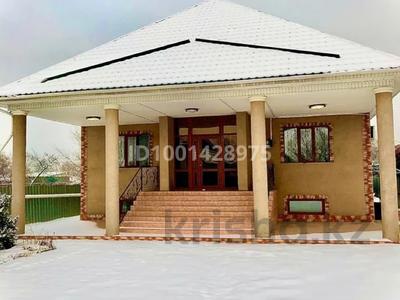 Аренда домов или дач в Алматы: Отдельный дом · 5 комнат · 300 м² · помесячно, мкр Акжар 69 — Келимбетова 69 за 1 млн 〒 Отдельный дом · 5 комнат · 300 м² · помесячно, мкр Акжар 69 — Келимбетова 69 за 1 млн 〒 в Алматы, Наурызбайский р-н