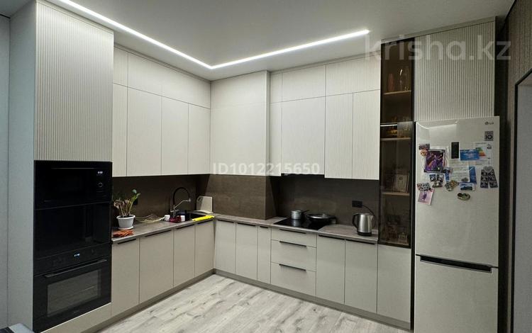 3-комнатная квартира · 68 м² · 12/16 этаж, Е-429 14/2 — Айтматова/Мухаметханова за 48 млн ₸ в Астане, Нура р-н — фото 2