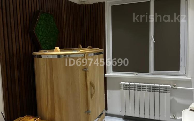 Сұлулық салондары, кабинеттер және жұмыс орындары · 12 м², бағасы: 130 000 ₸ в Шымкенте, Туран р-н — фото 2