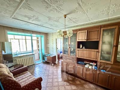 2-комнатная квартира · 43 м² · 5/5 этаж, 35 квартал 24 — Ул. Гагарина, магазин Гастроном за 14 млн ₸ в Семее