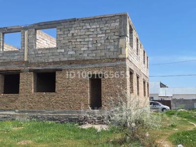 Отдельный дом · 8 комнат · 300 м² · 8 сот., Майлакожа 13 за 25 млн 〒 в Таразе