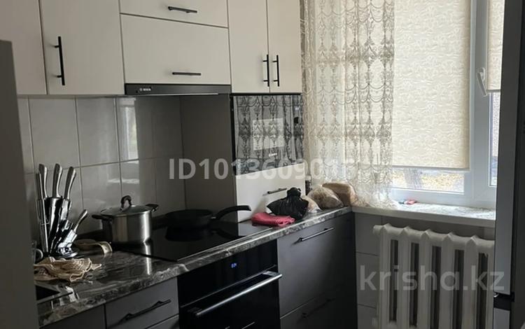 3-комнатная квартира · 62 м² · 1/5 этаж, мкр Юго-Восток, 28й микрорайон 29 — Строителей за 220 000 ₸ в Караганде, Казыбек би р-н — фото 2