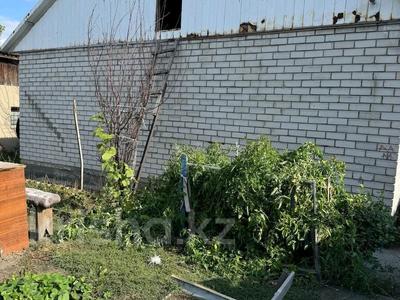 Отдельный дом · 4 комнаты · 76.6 м² · 4.2 сот., Аймаутова 113 за 60 млн ₸ в Семее