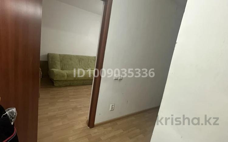1-бөлмелі пәтер · 30 м² · 1/5 қабат, Машхур Жусупа 153, бағасы: 70 000 ₸ в Экибастузе — фото 3