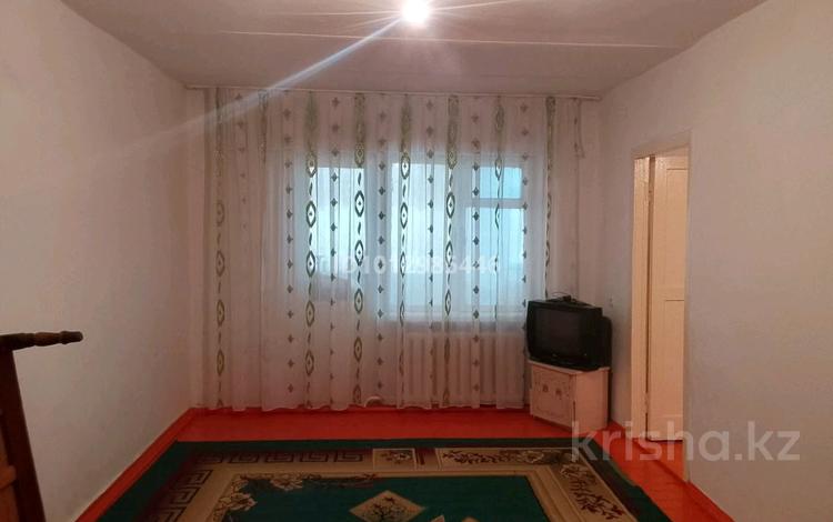 3-бөлмелі пәтер · 60 м² · 2/2 қабат, Абай 75/12, бағасы: 10 млн ₸ в Жетысае — фото 2