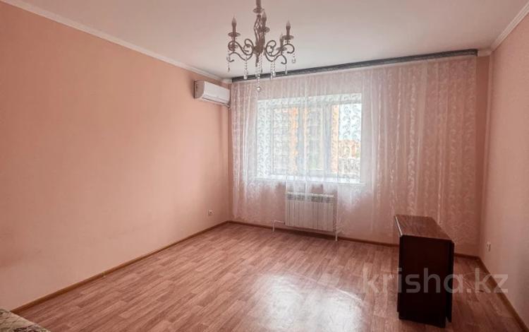 1-бөлмелі пәтер · 42.9 м² · 4/9 қабат, мкр. Алтын орда, бағасы: 17.5 млн ₸ в Актобе — фото 2