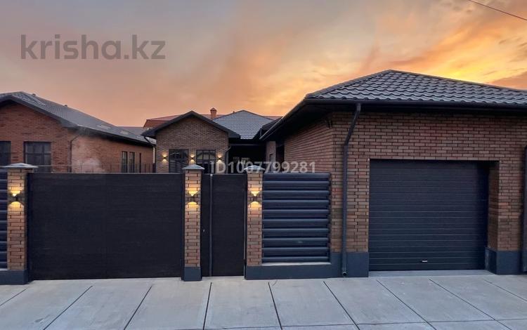 Отдельный дом · 6 комнат · 260 м² · 6 сот., проспект Астана 1 за 79 млн 〒 в  — фото 2