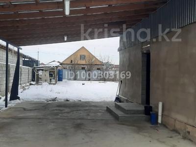 Продажа домов и дачи в Алматинской обл.: Отдельный дом · 4 комнаты · 130 м² · 8 сот., Оркен за 25 млн 〒 Отдельный дом · 4 комнаты · 130 м² · 8 сот., Оркен за 25 млн 〒 в Караой