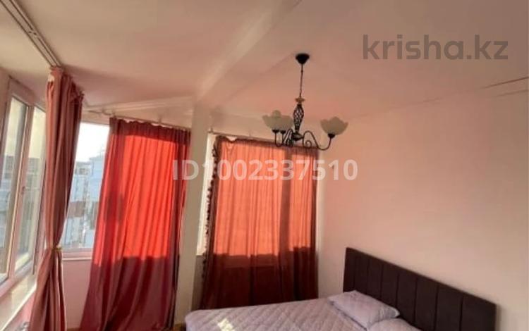 3-комнатная квартира · 70 м², Куаныша Толеметова 50/16 — Толеметова за 15 000 ₸ в Шымкенте, Абайский р-н — фото 2