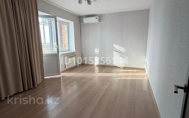 1-бөлмелі пәтер · 52 м² · 8/9 қабат, 10 мкр 25, бағасы: 16.5 млн ₸ в Аксае — фото 2