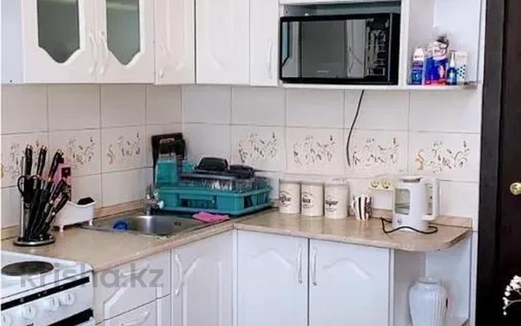 1-комнатная квартира · 36.7 м² · 9/9 этаж, мкр Юго-Восток, гапеева за 13 млн ₸ в Караганде, Казыбек би р-н — фото 3