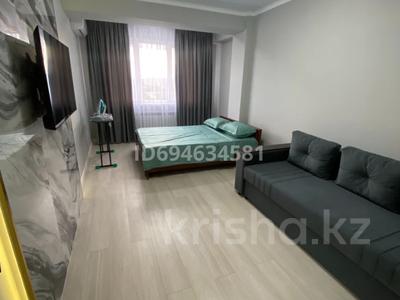 1-комнатная квартира · 43 м² · 9/9 этаж, Ади Шарипова 106 — Шевченко за 18 000 ₸ в Алматы