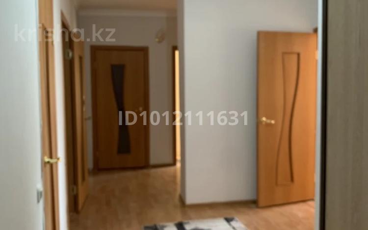 4-бөлмелі пәтер · 105 м² · 9/9 қабат, Просп. Каныша Сатпаева 48Г, бағасы: 38 млн ₸ в Атырау, мкр Авангард-2 — фото 2